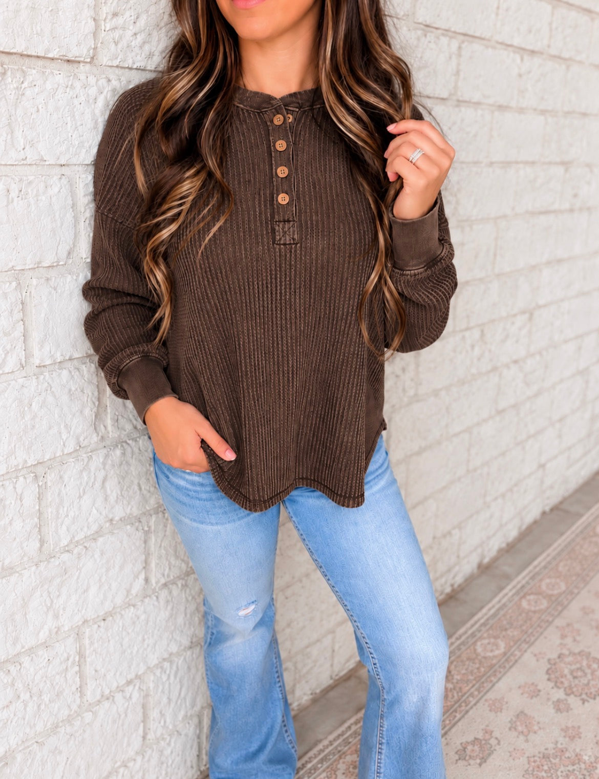Layla Waffle Knit Henley | Brown