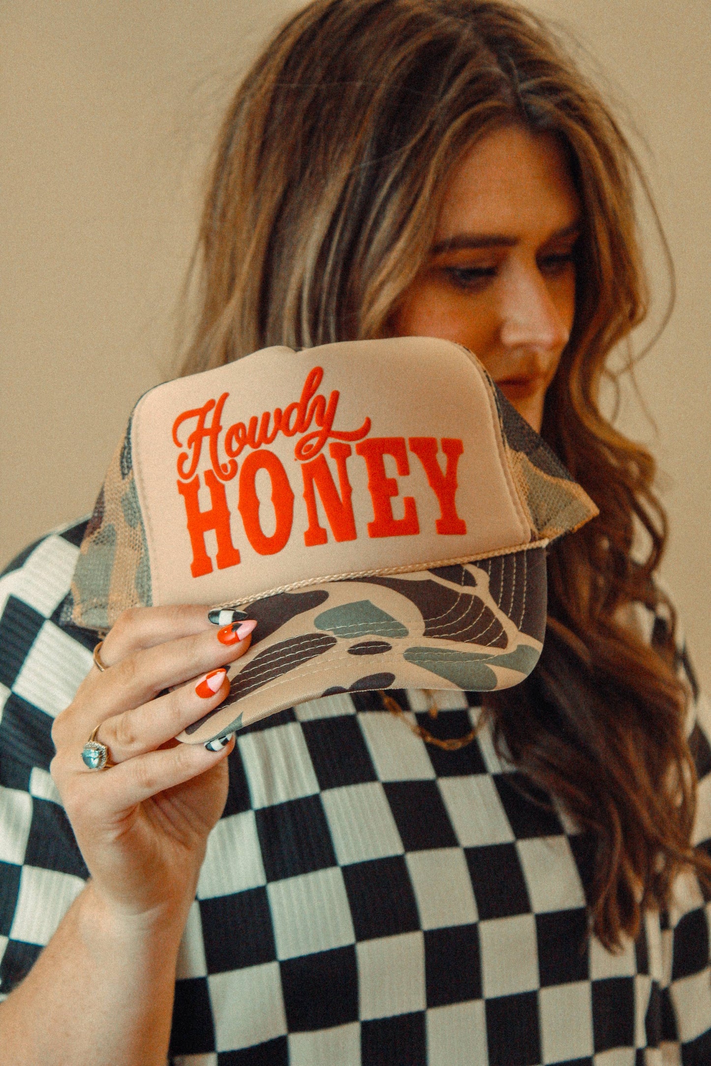 Howdy Honey, Western Trucker Hat: Tan/Camo