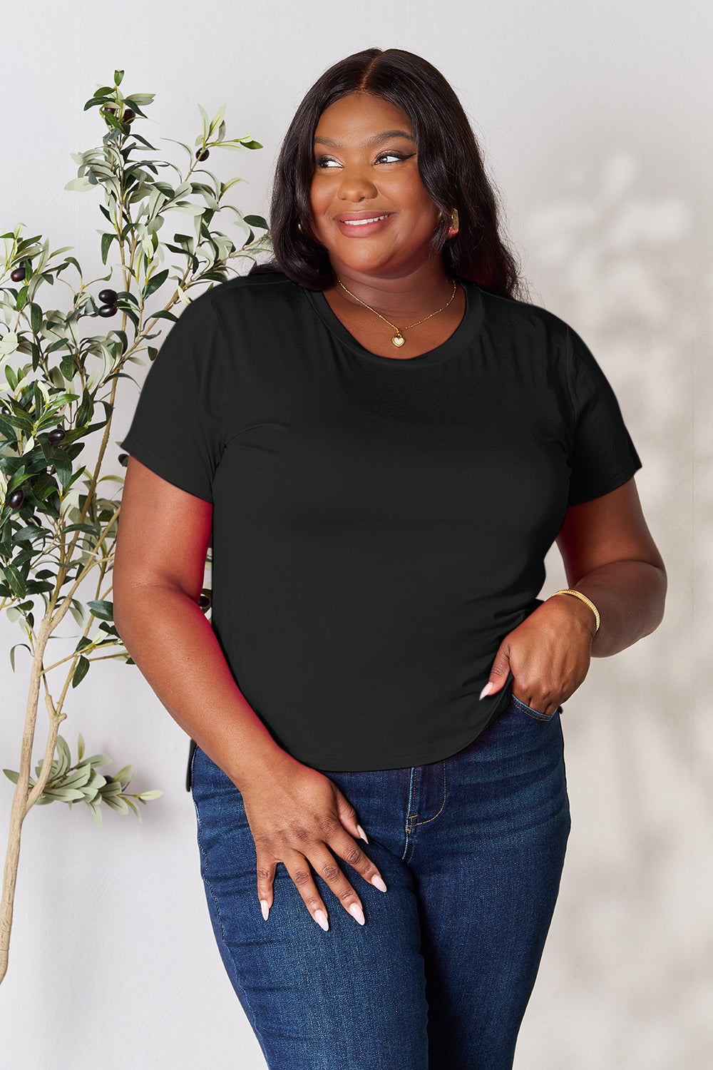 Basic Full Size Round Neck Short Sleeve T-Shirt