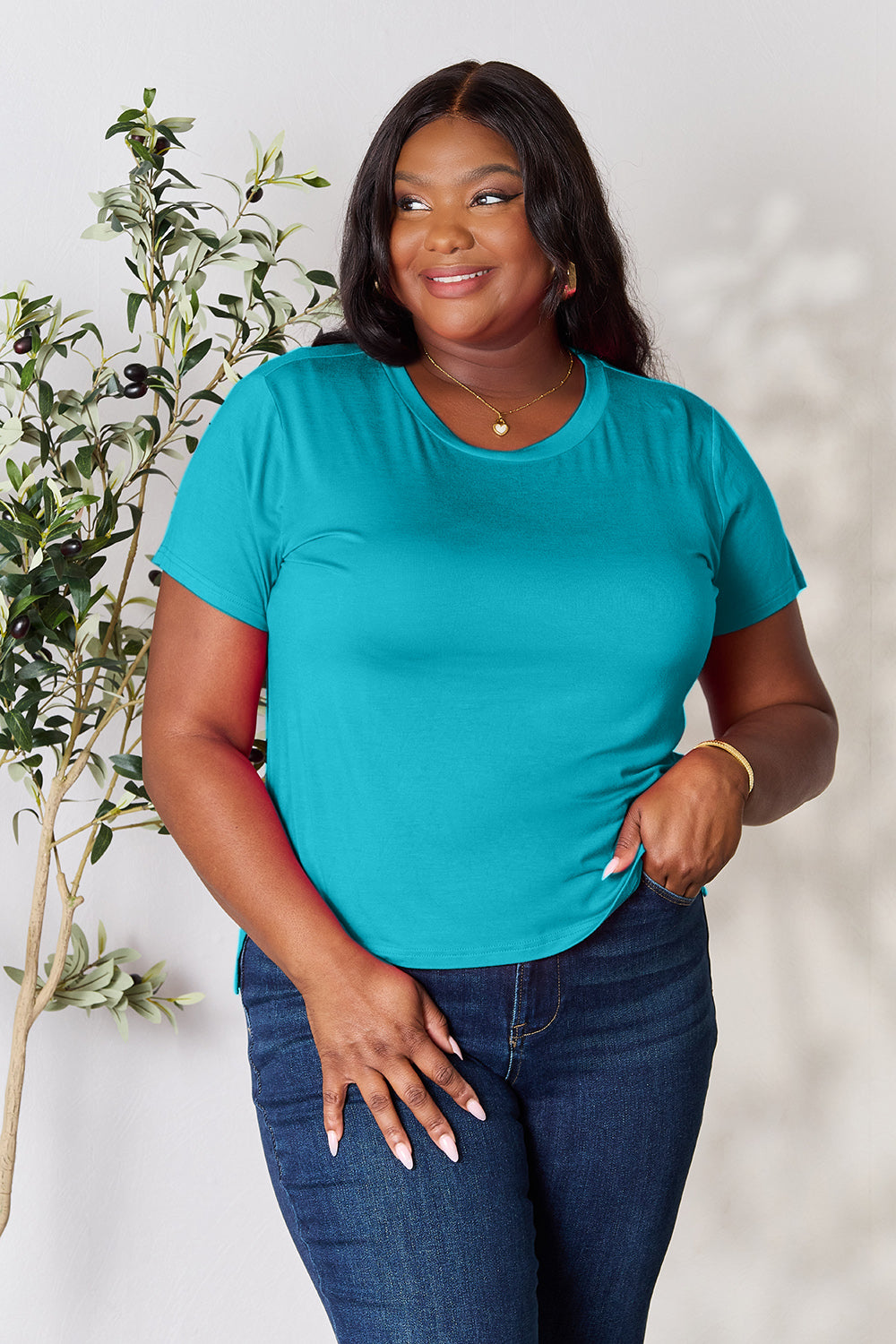 Basic Full Size Round Neck Short Sleeve T-Shirt