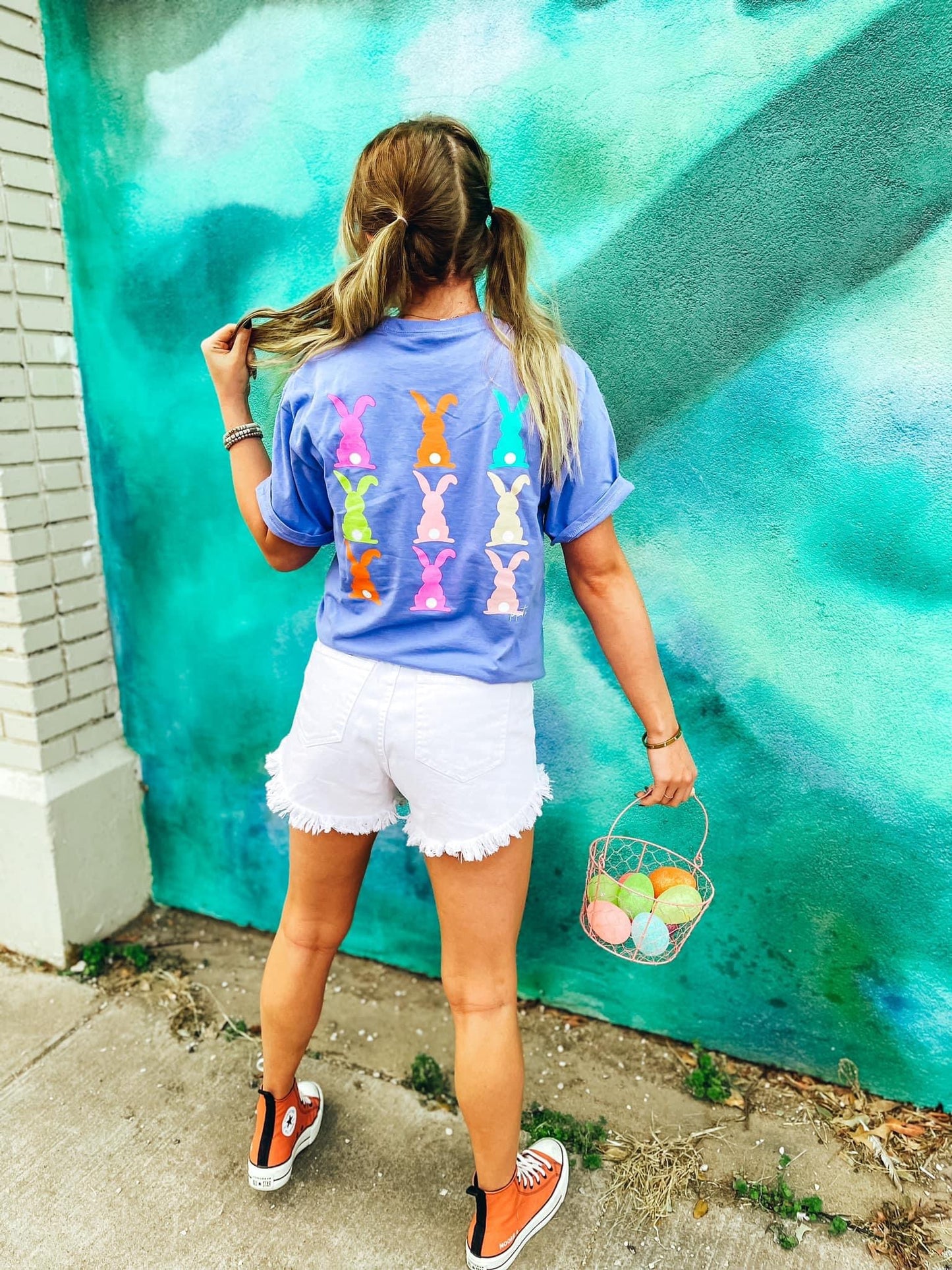 Violet Don’t Worry Be Hoppy Tee