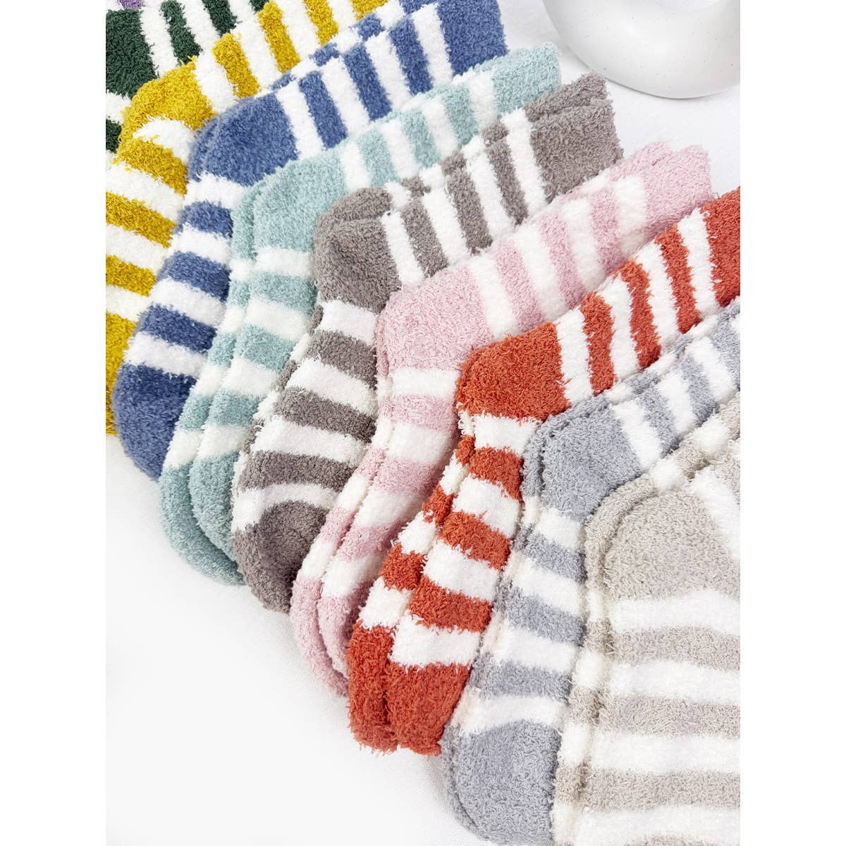 Cozy Stripe Pattern Socks