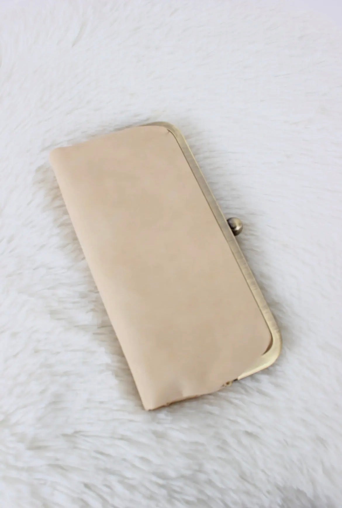 Karen Hobo Wallet | Ivory
