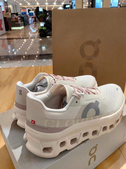 PREORDER OC Sneakers