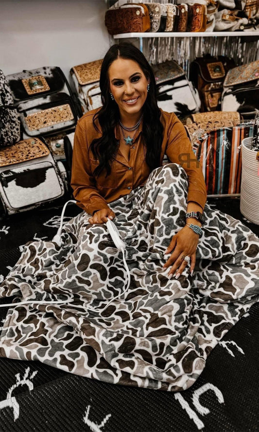 PREORDER Camo Heated Blanket