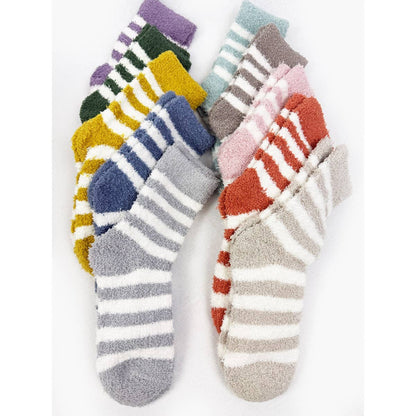 Cozy Stripe Pattern Socks
